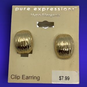 Pure Expressions Hypoallergenic Goldtone Textured Clip Earrings. NWOT